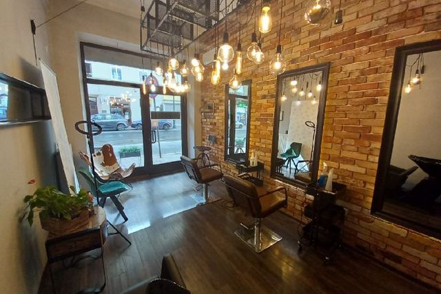 AN Fryzjerstwo STAROWIŚLNA 28 — barbershop w Krakowie