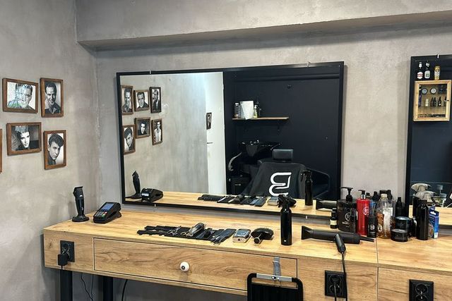 Barber Pokoju — barbershop w Krakowie