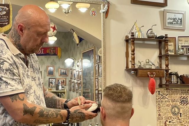Bronowicki Fryzjer Robert Henn — barbershop w Krakowie