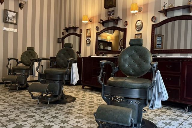 SCOFIELD BARBERSHOP — barbershop w Krakowie