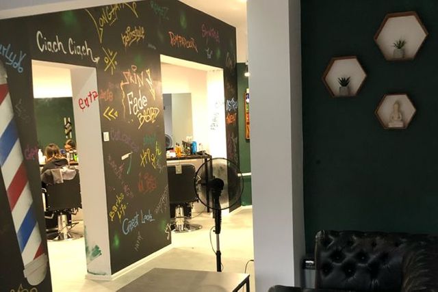 Street Barber Shop — barbershop w Krakowie